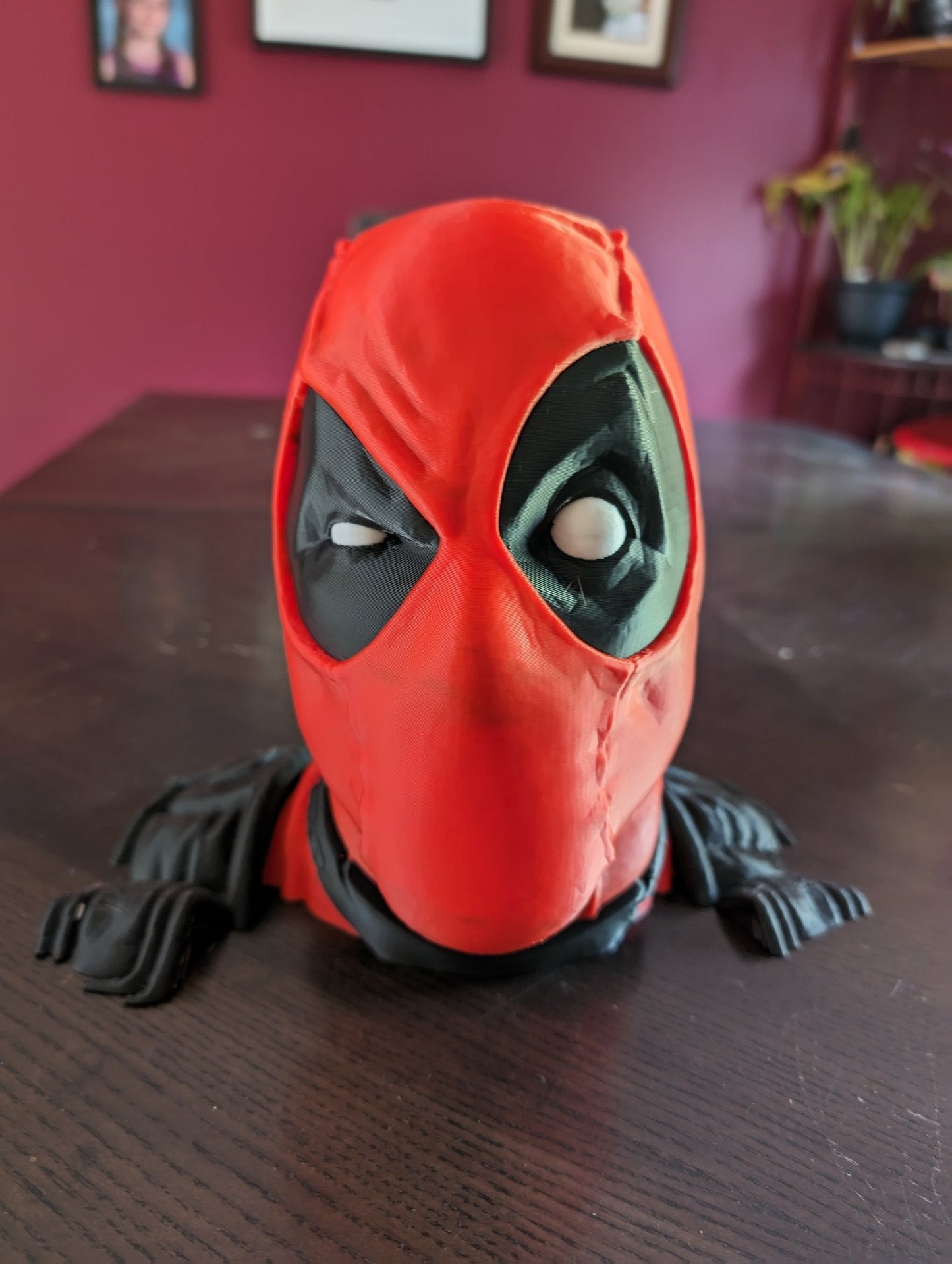 Deadpool Headphone Stand - Charlay Creations