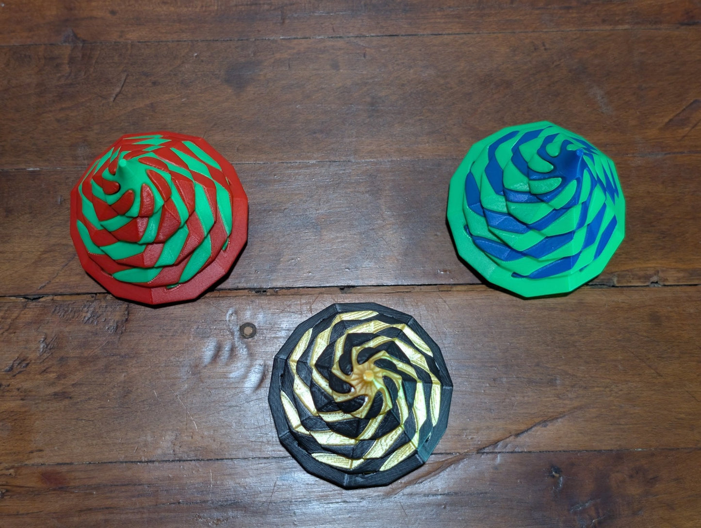 Swirling Christmas Tree Fidget - Charlay Creations